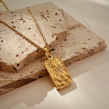 Collane Oro Sacro – Eleganza e spiritualità in un unico gioiello